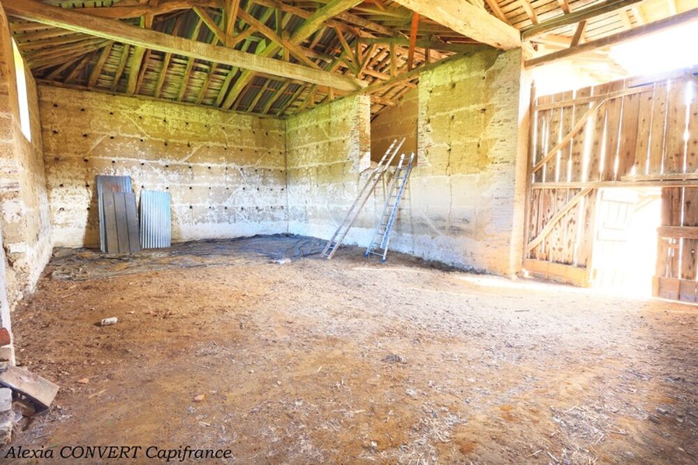 Vente Remise/Grange Bâtisse à vendre 5 pièces + abris proche de MEZERIAT (01) terrain 1320m² constructible Vandeins