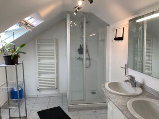  Appartement à louer 3 pièces 50 m²