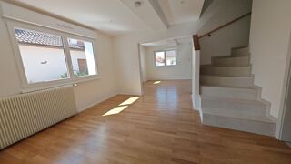  Maison à louer 6 pièces 110 m²