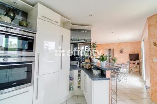  Villa � vendre 6 pi�ces 137 m�