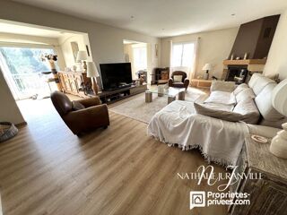  Villa à vendre 7 pièces 207 m²
