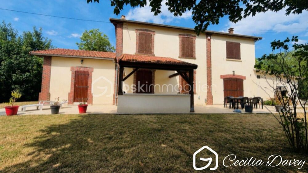 Vente Propriété/Château *** Nouveauté : Véritable coup de cœur pour cette propriété de caractère rare, mêlant authenticité, confort et sérénité, offrant Sens