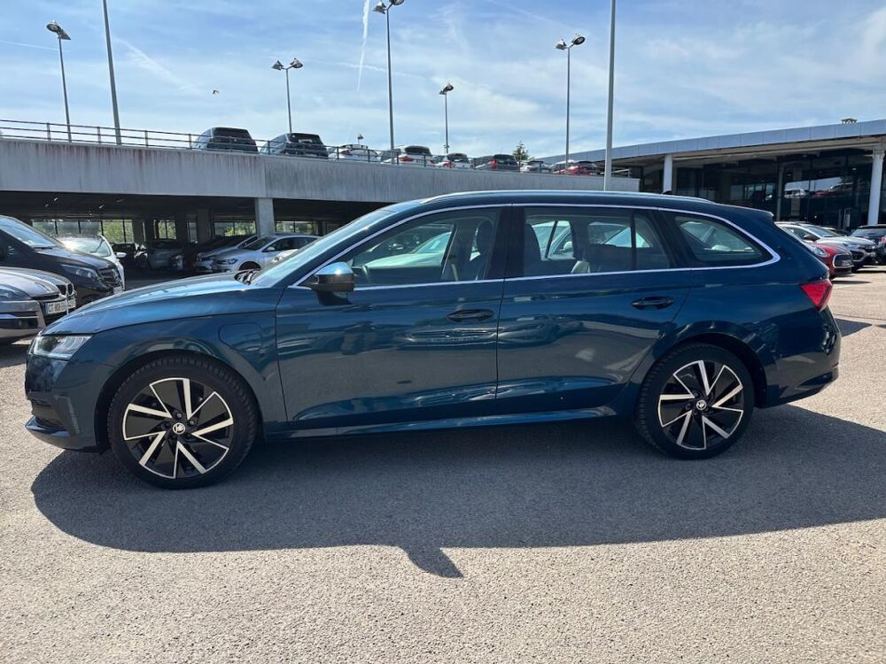 Octavia IV COMBI 1.4 TSI PHEV 204 BUSINESS DSG6E 2021 occasion 78240 Chambourcy