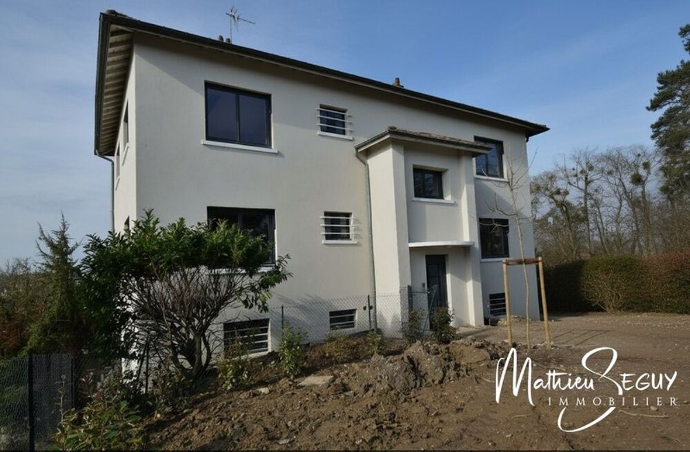 CHARBONNIERES LES BAINS (69) Appartement T2 de 45m² avec jardin de 84m² - Façade refaite 2025 et huisseries changées 2025