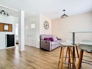  Appartement à louer 3 pièces 49 m²