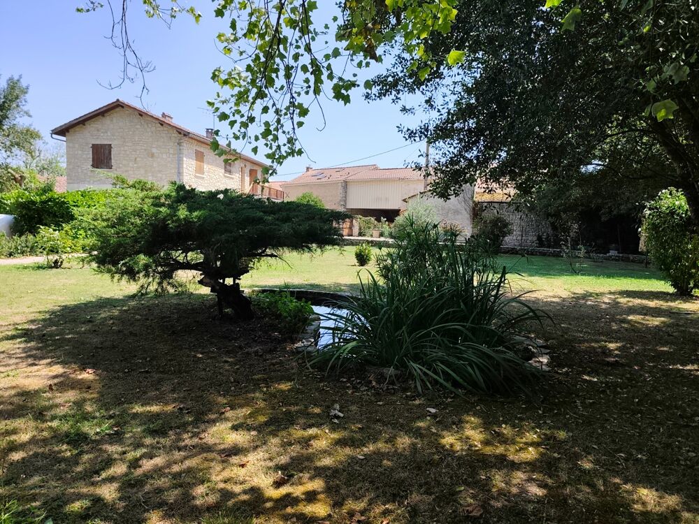 Vente Maison Maison à vendre 6 pièces CHAMPNIERS (16) Champniers