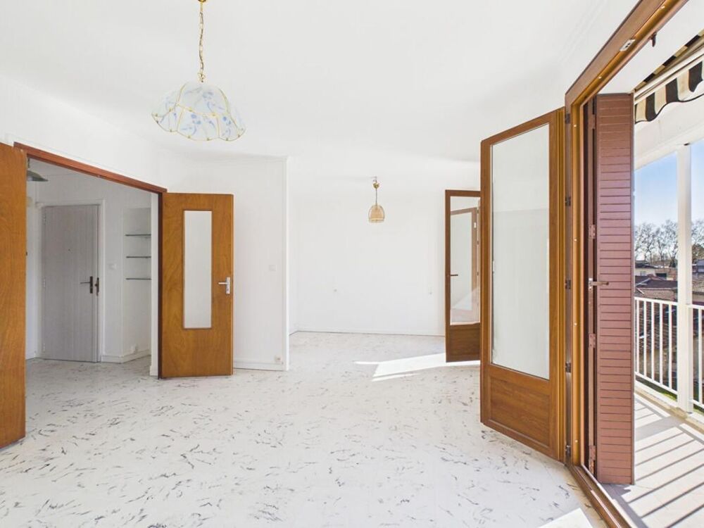Vente Appartement T3 lumineux avec grand balcon et parking ! À deux pas des rempa Avignon