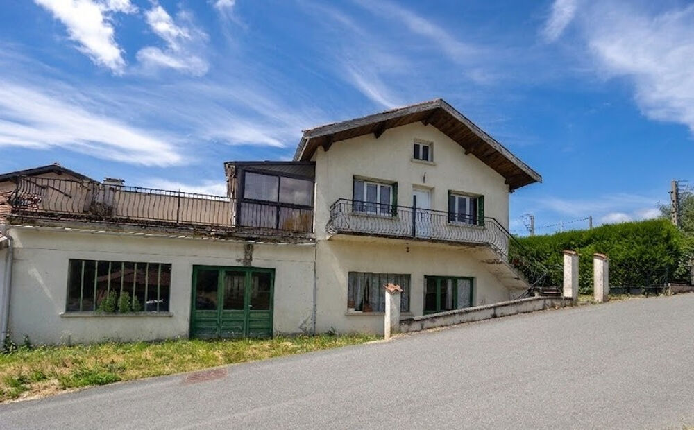 Villa sur terrain possédant 2 grands ateliers