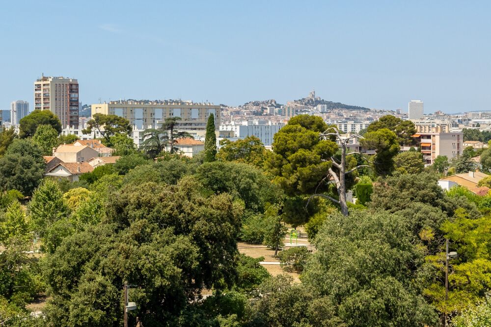 Vente Appartement *** MARSEILLE 10ÈME… RÉSIDENCE NOUVEAU PARC VERDILLON… VUE PANORAMIQUE SUR NOTRE-DAME-DE-LA-GARDE ET LES COLLINES… T3/T4 74M² TR Marseille 10