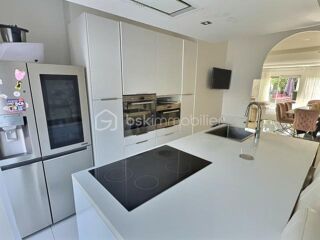  Propri�t�/ch�teau � vendre 5 pi�ces 147 m�