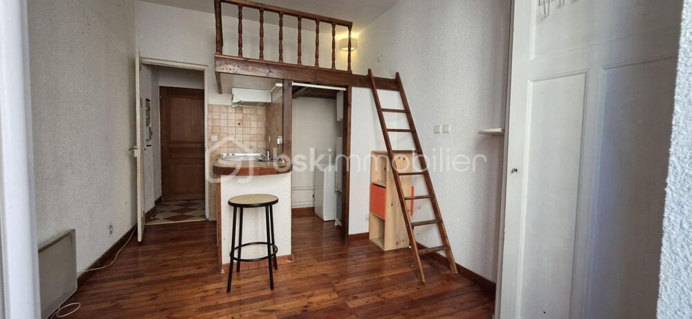 STUDIO MEZZANINE ET SON ESPACE BUANDERIE