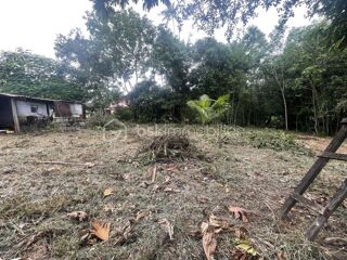  Terrain � vendre 2033 m�