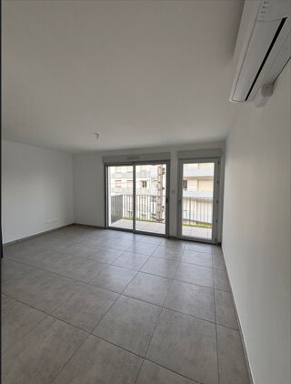  Appartement à louer 2 pièces 44 m²