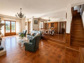  Maison à vendre 7 pièces 245 m²