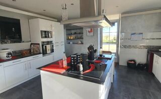  Maison � vendre 5 pi�ces 210 m�