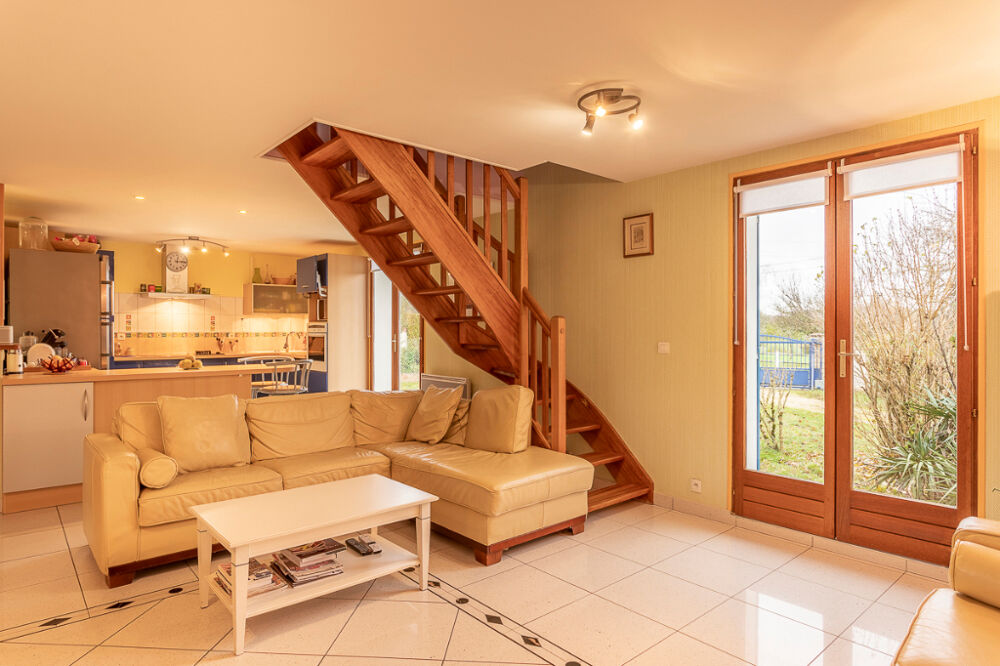 Maison La Chapelle Montmartin 9 pièces 170 m2