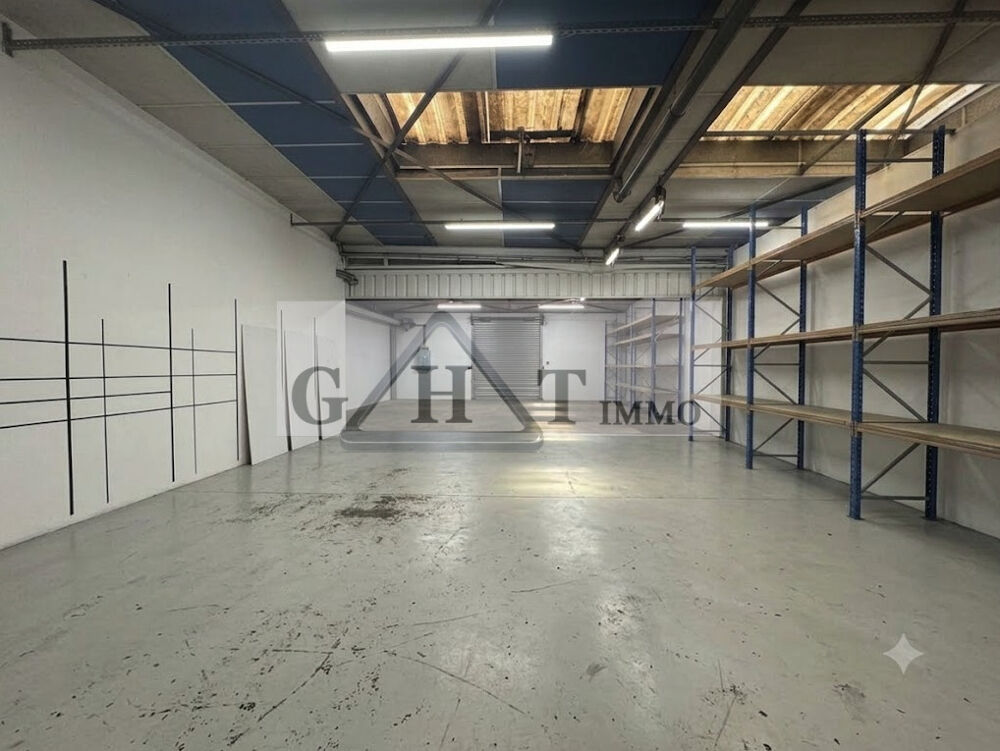   Local d'activités à vendre PANTIN 1300M2 