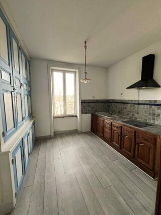  Propriété/château à vendre 12 pièces 240 m²