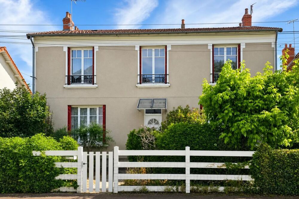 Vente Maison Maison de 8 pièces de 223 m² à Nevers Nevers
