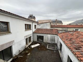  Immeuble � vendre 922 m�