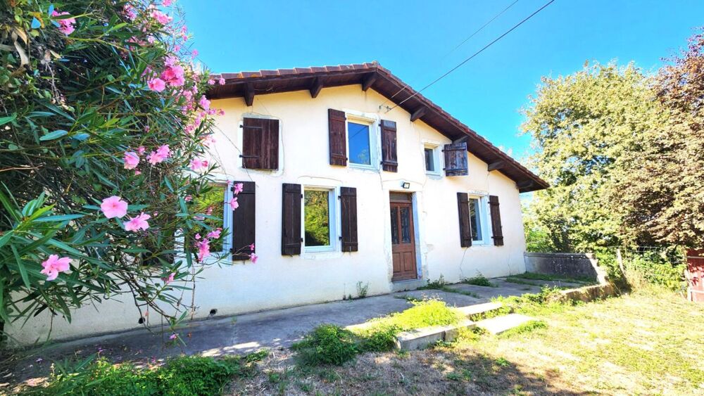 Vente Maison Ancien corps de ferme - 3 hectares de terrain - Dépendances Mugron