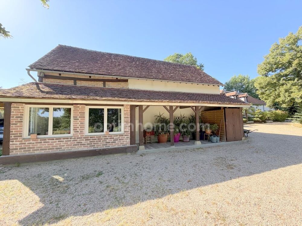 Propriété à vendre 10 pièces MERY SUR CHER (18) dans un environnement très calme et verdoyant