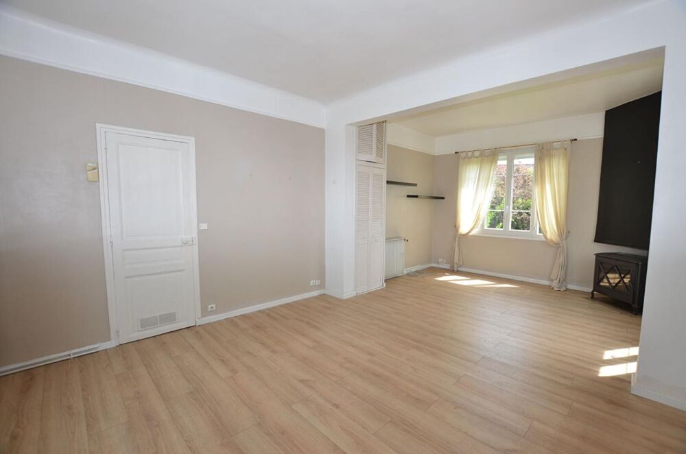 Maison Sainte Genevieve Des Bois 5 pièce(s) 80 m2
