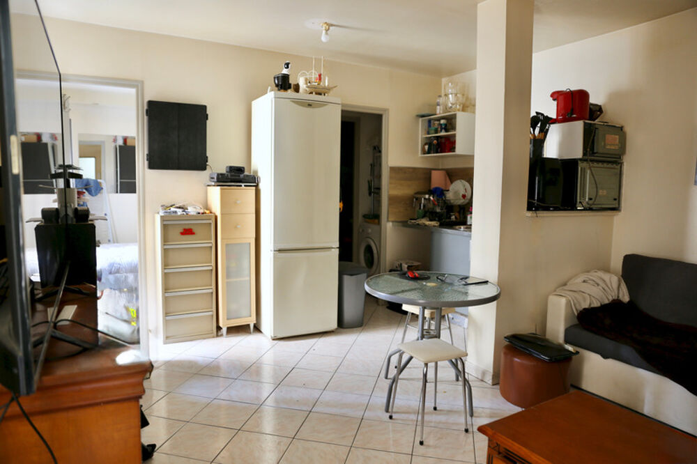 Vente Appartement Appartement vendu LOUÉ, au premier étage, secteur Clairmarais REIMS (51) Reims