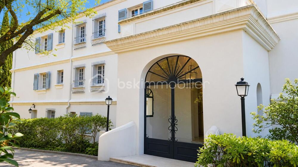 à vendre  Appartement Toulon (83000)
