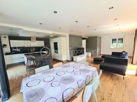   Maison contemporaine avec espaces de vie g�n�reux et terrain piscinable- Quartier pris� Maison - 6 pi�ce(s) - 115 m�
