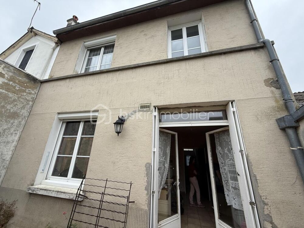 Maison familiale avec studio indépendant  Quartier Olivier Heuzé  Le Mans