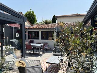  Maison  vendre 9 pices 295 m