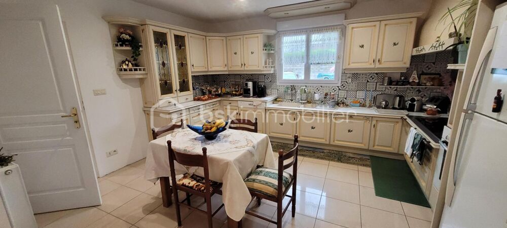 Vente Maison MAISON PLAIN PIED 230 M² .8 PIECES .5 CHAMBRES .  TERRAIN  9720 M² Malesherbes