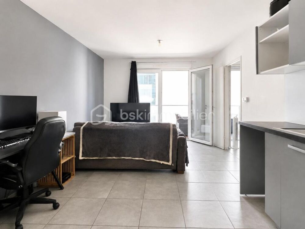 Appartement T2 avec terrasse (Vendu loué) VALRAS