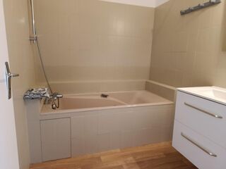  Appartement � louer 3 pi�ces 83 m�