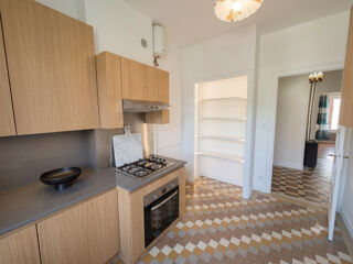 Vente Appartement Grenoble/ Rue Joseph Bouchayer T2 lumineux et traversant Nord-Sud de 54 m², en étage, Balcon, Calme, Vue Montagne Grenoble