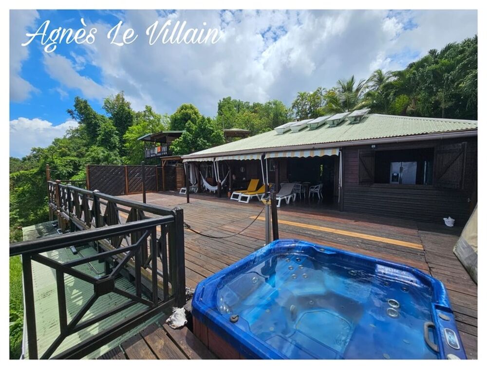 Vente Maison Propriété de 9 gites et 2 piscines Vue Mer Deshaies