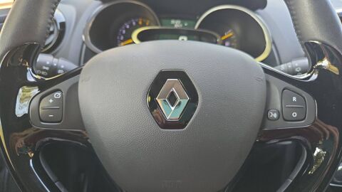 Clio 0.9 TCe 90 eco2 Intens - Premi&egrave;re main 2015 occasion 83340 Le Luc