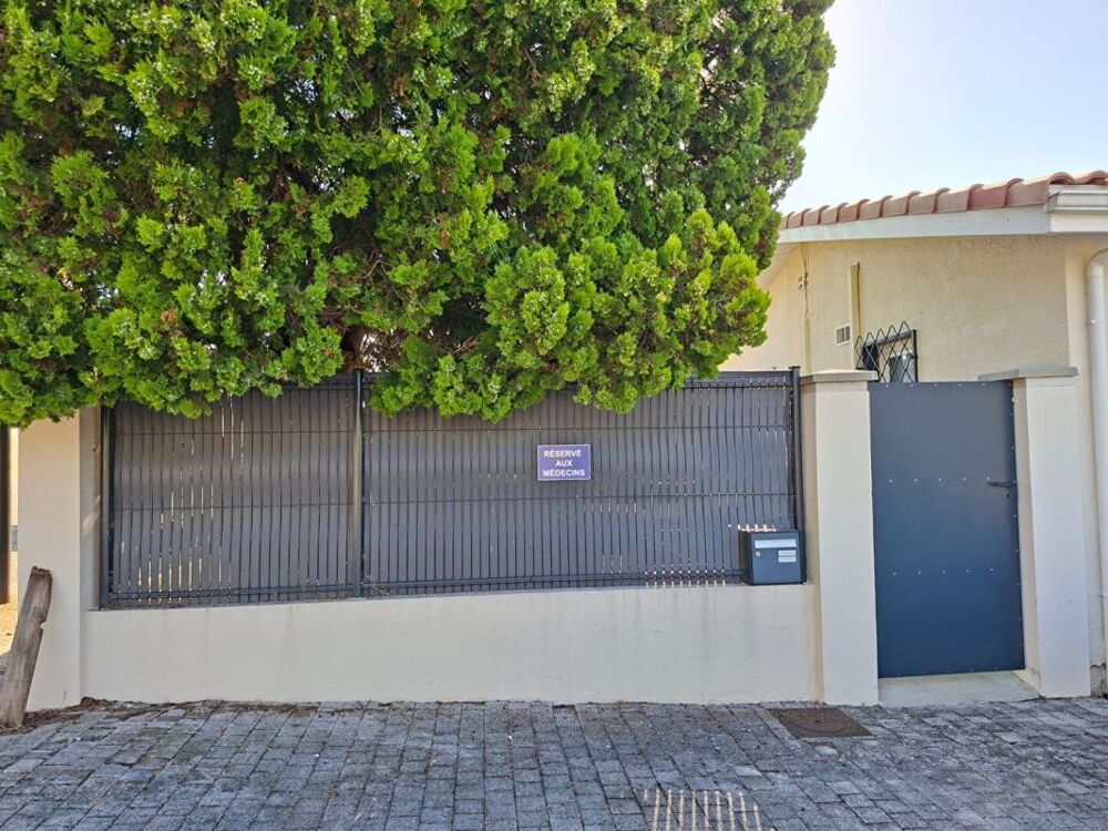 Vente Immeuble Bureaux ,cabinet médical ou para medical,ou bureaux  saint estèphe 33 Saint estephe