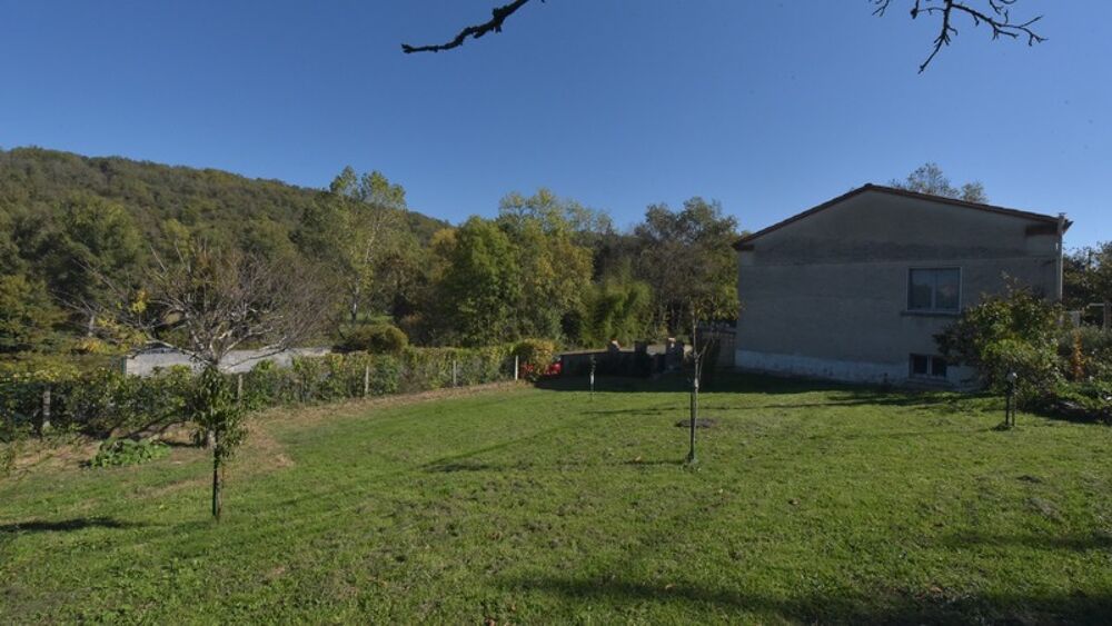 BELLE MAISON RENOVEE DANS UN SUPERBE CADRE