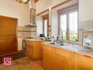  Maison � vendre 9 pi�ces 260 m�