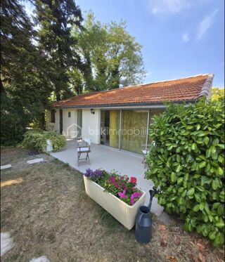  Maison à vendre 10 pièces 277 m²