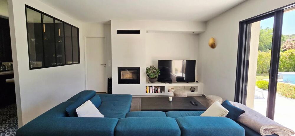 Vente Maison Maison de 4 pièces d'environ 100 m² à Carcès Carces