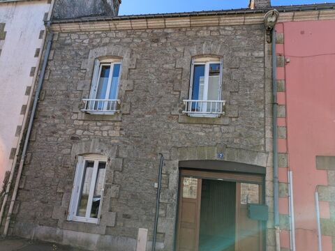   SEGLIEN MAISON EN PIERRE SOUS ARDOISES 65m� ENVIRON 4 PIECES PARCELLE DE 145M� ENVIRON Maison - 4 pi�ce(s) - 65 m�