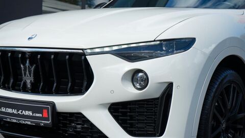 Levante 3.0 V6 Modena S – Nerissimo Paket ACC Toit Panoramique 2022 occasion 33000 Bordeaux