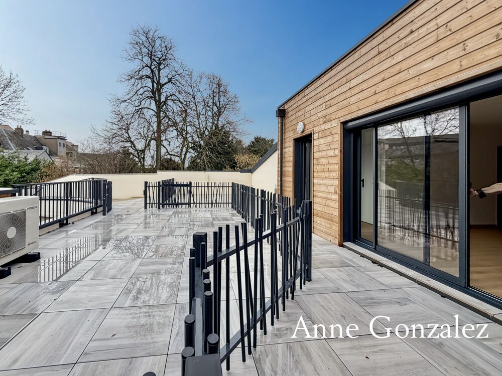 Vente Appartement ORLEANS Centre quartier Madeleine rare à la vente appartement Penthouse T4 avec patio intérieur et terrasse de 28 m2 dans petite Orleans