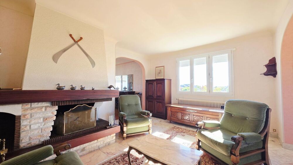 Vente Maison MAISON DE 112M² 3 CHAMBRES SOUS-SOL GARAGE La chapelle saint ursin