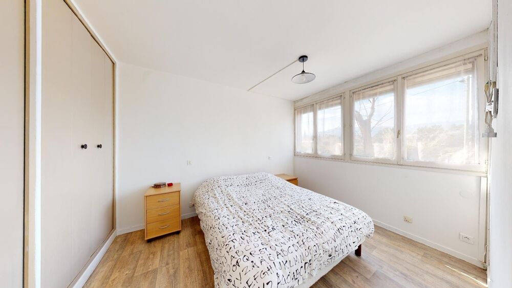 Location Appartement ***À LOUER…RÉSIDENCE MICHELET DELATTRE…MARSEILLE 9EME…2/3 PIÈCES MEUBLE…49M2…STATIONNEMENT AISÉ*** Marseille 9