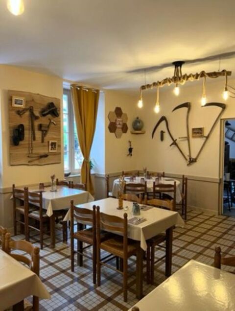   CORREZE - RESTAURANT 90 COUVERTS AVEC TERRASSE 