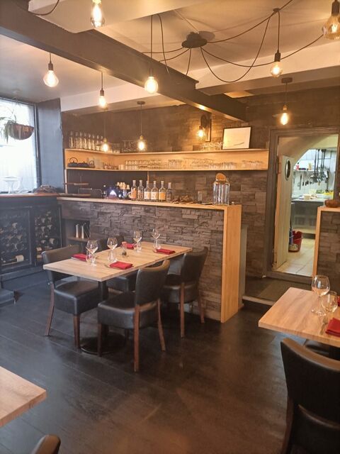 Fonds de commerce restaurant à vendre ISSOIRE (63) 145600 63500 Issoire